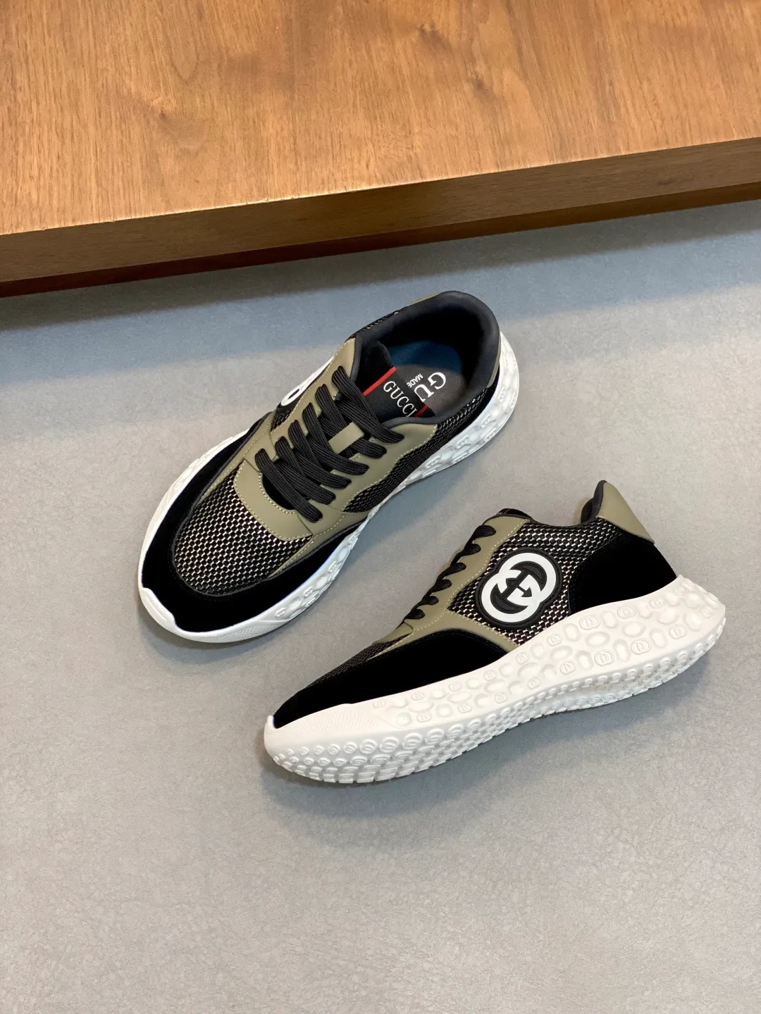 Men's shoes 💰780 [Gucci] Gucci - High-end quality original order - Upper: Napa calfskin, pebbled calfskin, computer embroidered brand totem - Inner: water-dyed cowhide - Outsole: ultra-light TPU·rubber; two-color molded outsole -Super high quality control·Fine workmanship: highlighted (high-end·luxury·grade) -Size: 38-44 (38 45 can be customized)